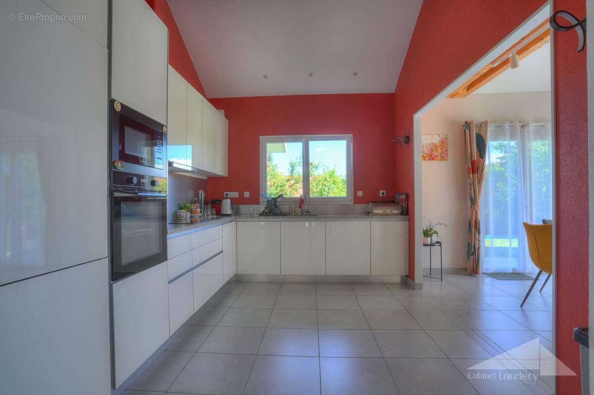 Maison à ECHENEVEX