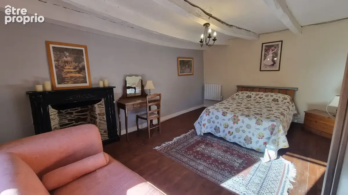 CÔTES-D'ARMOR, Plussulien, Magnifique longère de 5 chambres avec logement attenant de 3 chambres et dépendances - photo 6