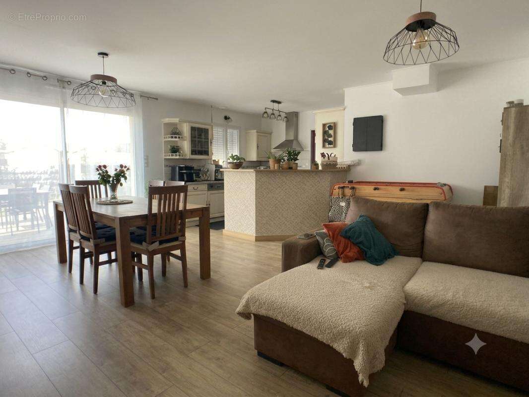Maison 3 chambres prête à vivre, idéalement située à Givrand - photo 3