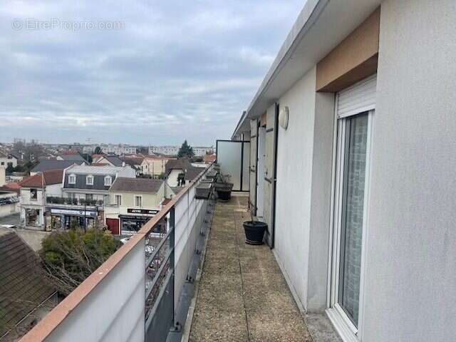 Appartement à LE BLANC-MESNIL