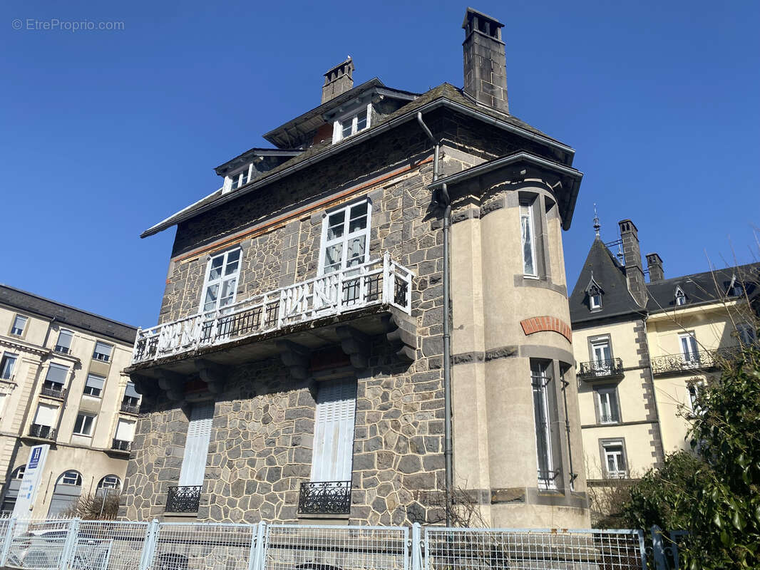 Maison à MONT-DORE