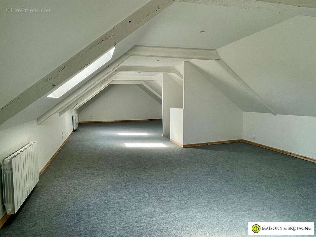 Maison à LE TREVOUX