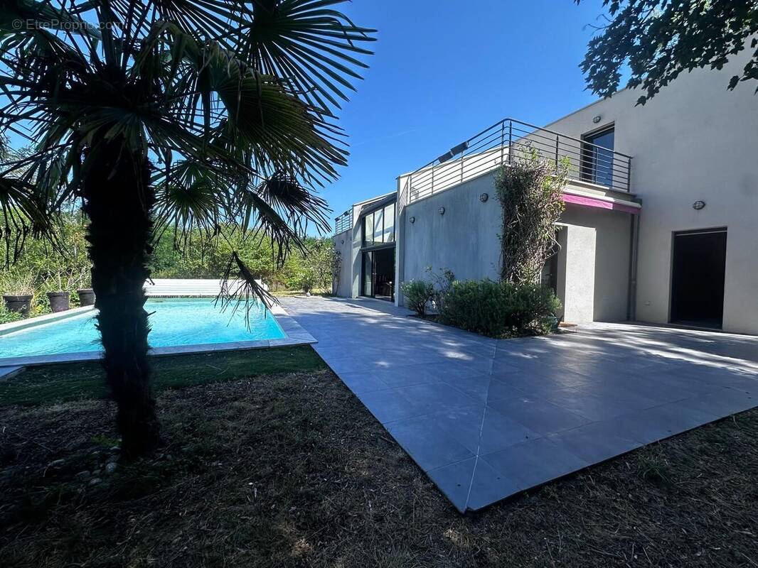 Maison à VIRIVILLE