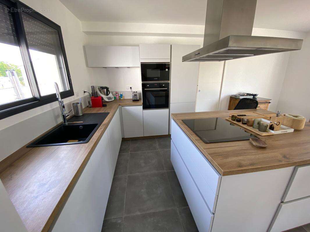 Maison à LES MATHES