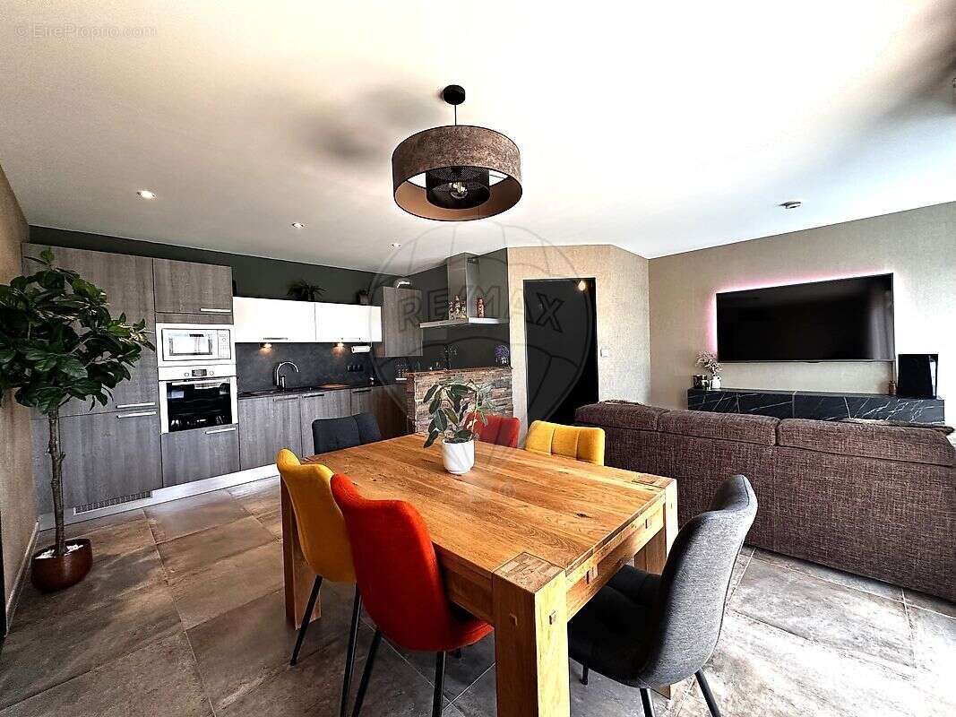 Appartement à AMNEVILLE