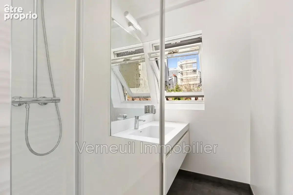 Appartement 4 pièces 82 m² à vendre à Paris-7e (75007) - photo 5