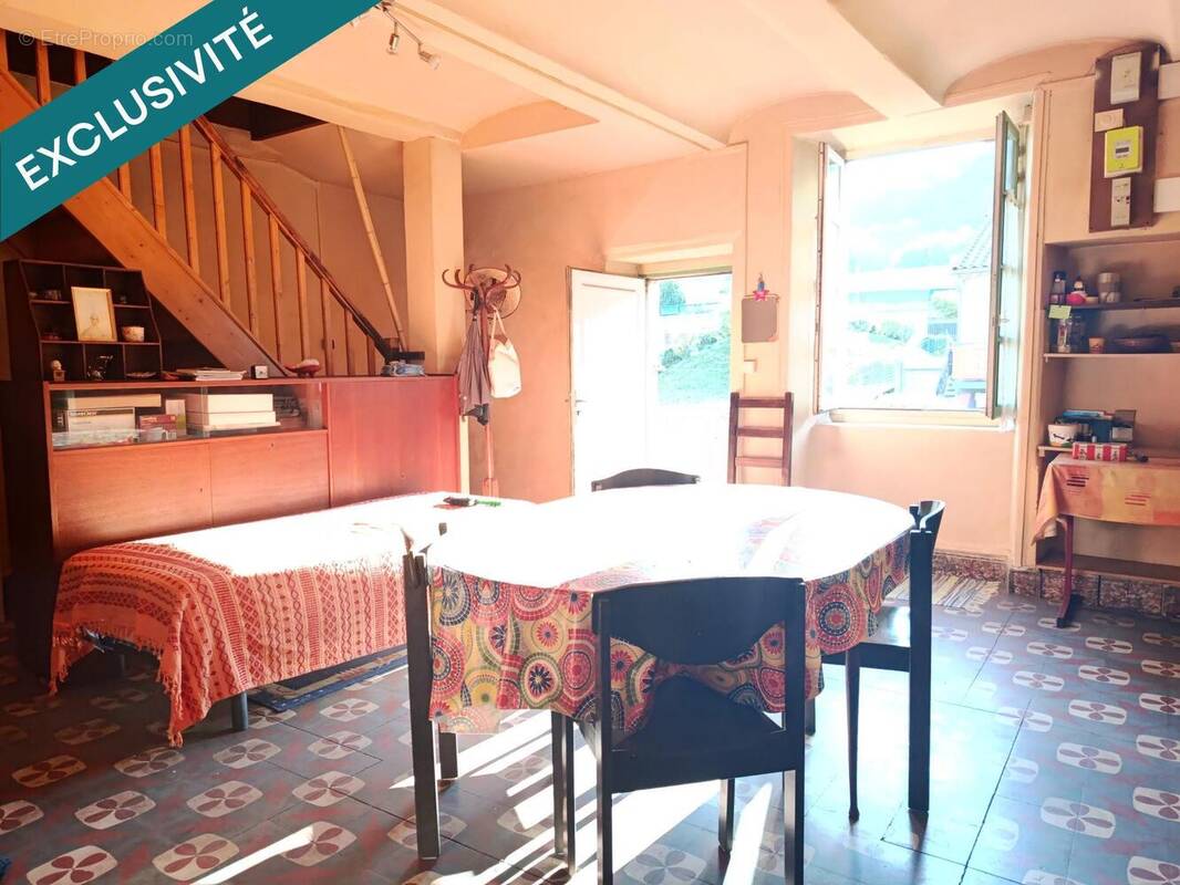 Photo 1 - Maison à LABEGUDE