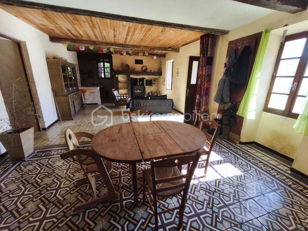 Maison à AURIONS-IDERNES