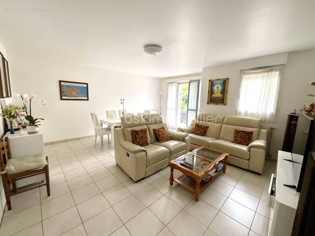 Maison à CHAMPS-SUR-MARNE