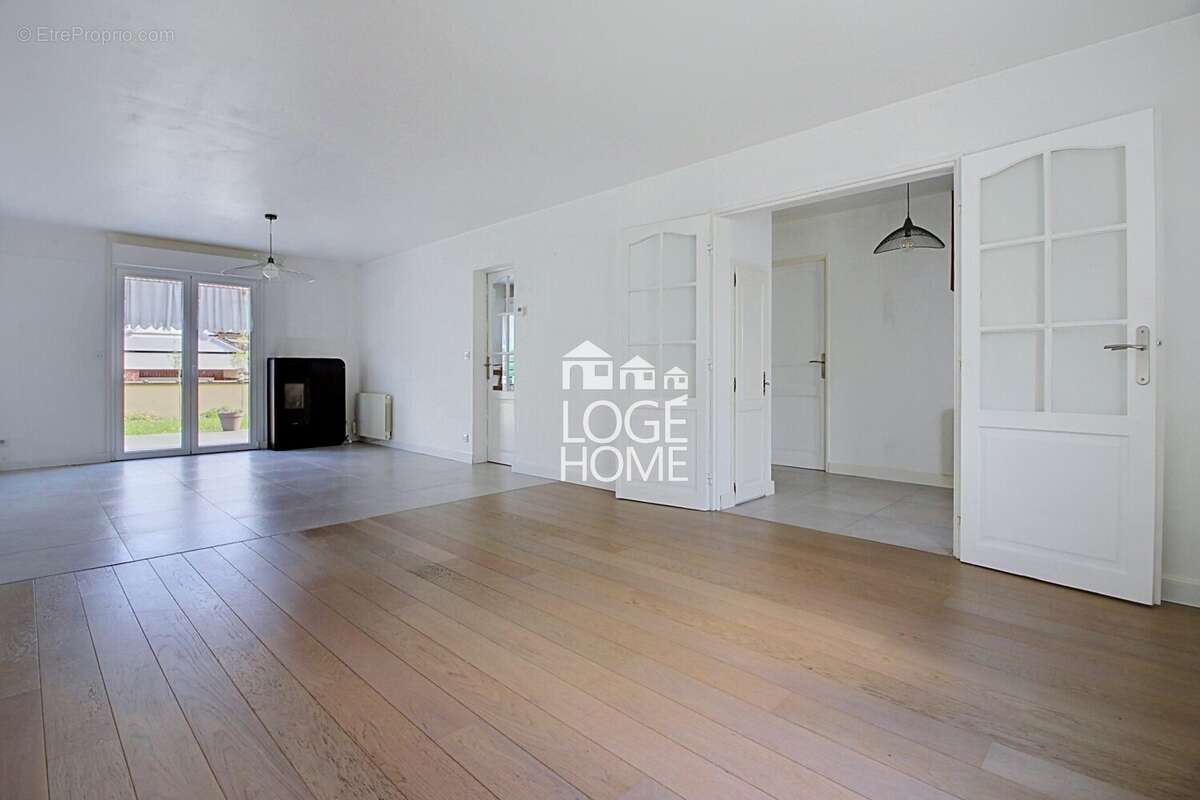 Maison 95 m² à Wattrelos  - photo 4