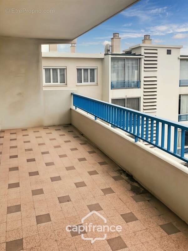 Appartement à vendre 3 pièces + terrasse TOULON (83) - photo 2