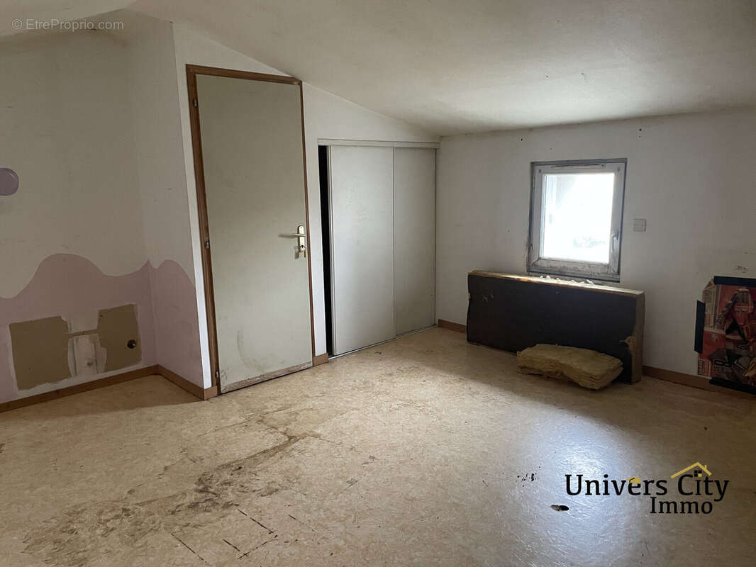 Maison à SAINT-COLOMBAN