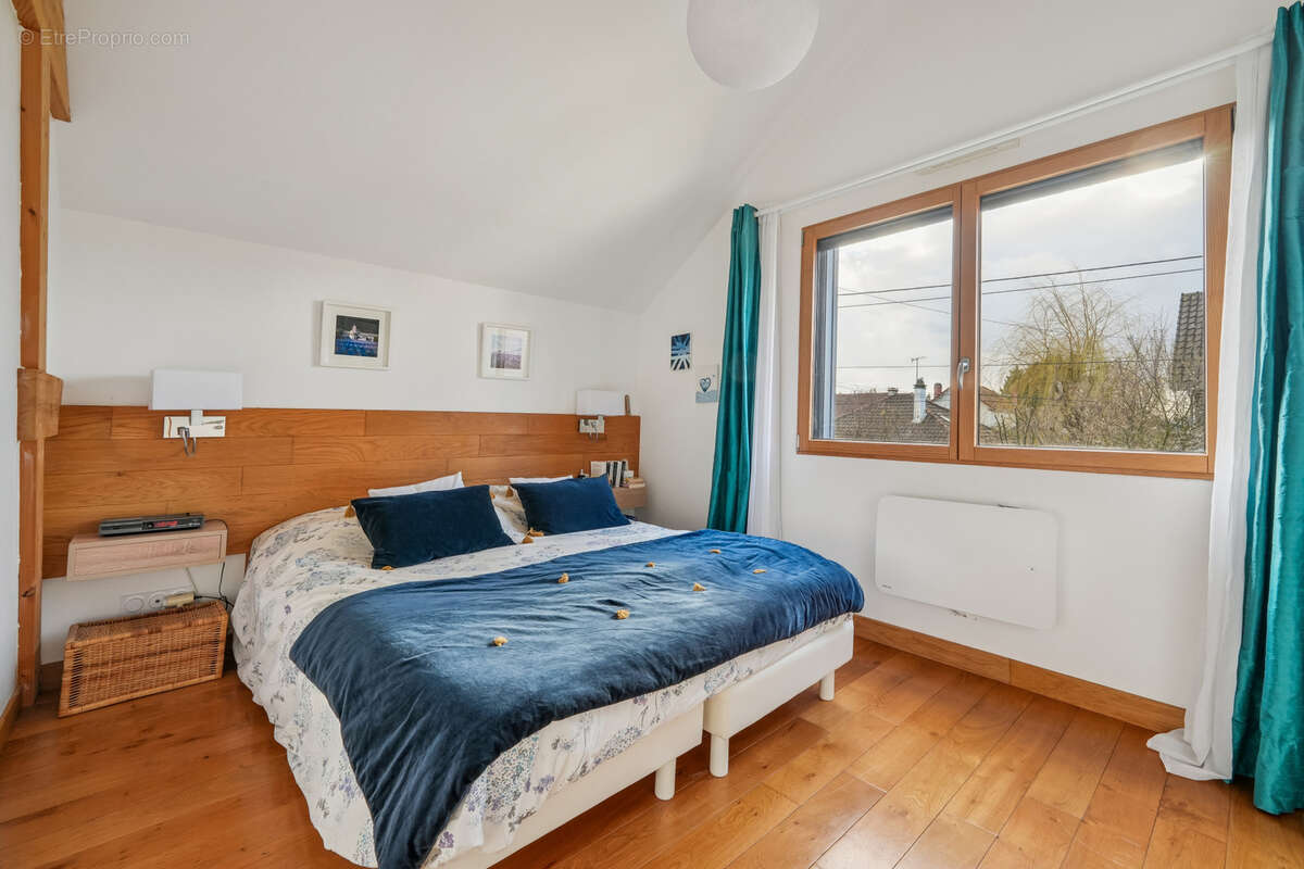 Maison à SAVIGNY-SUR-ORGE