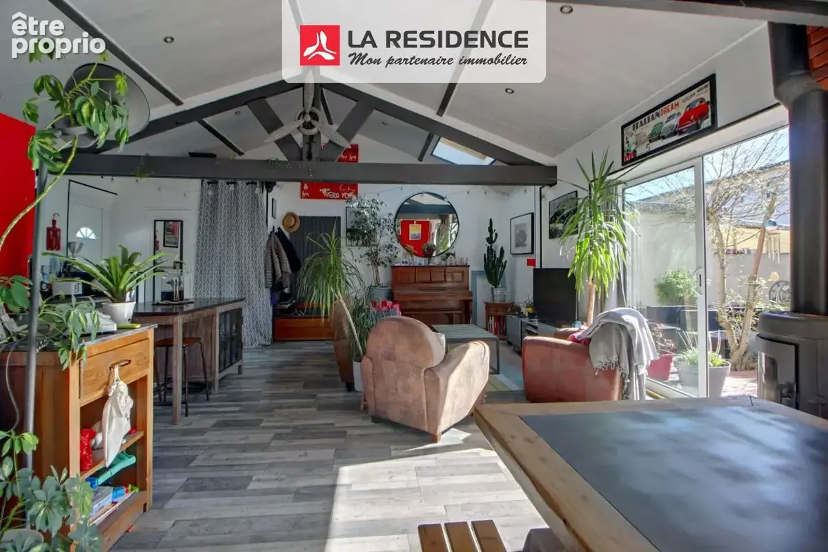 Maison 81 m² à Les Clayes-Sous-Bois  - photo 6