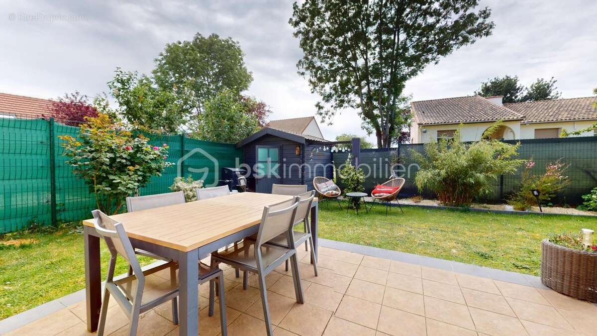 Appartement à LINAS