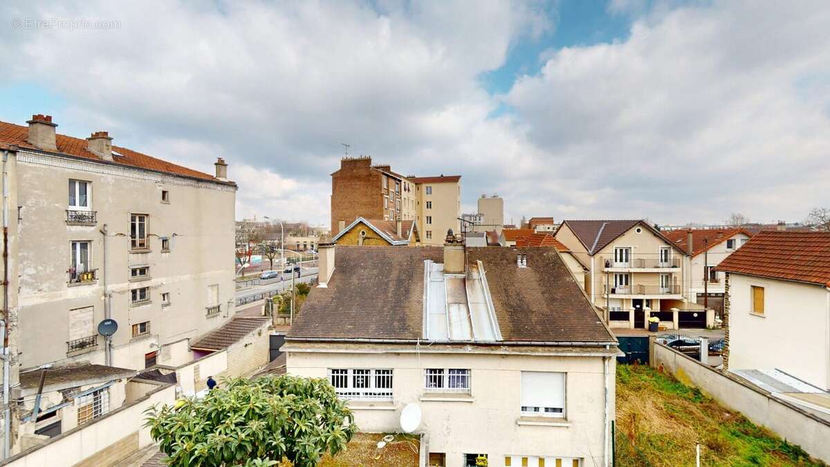 Appartement à LA COURNEUVE