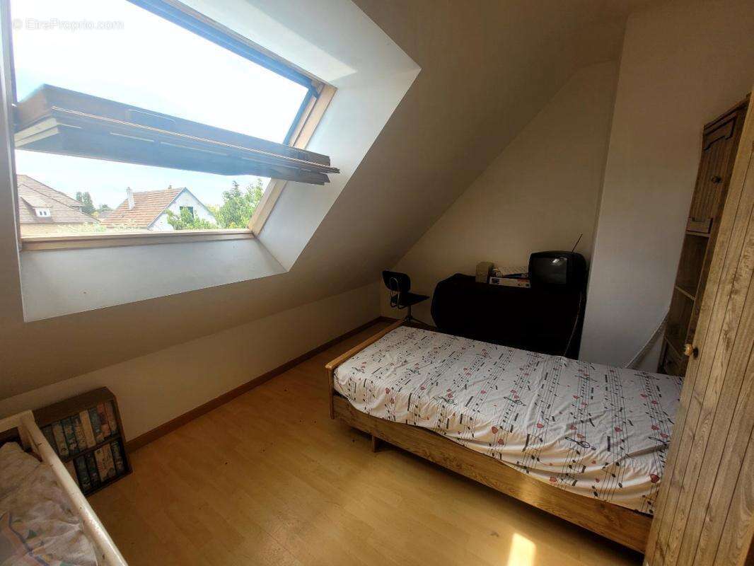 Maison 200 m² à Cuverville  - photo 4
