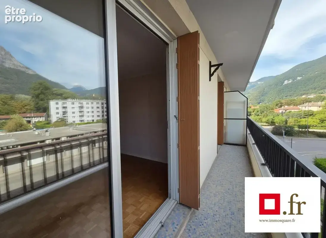 Appartement à SAINT-EGREVE