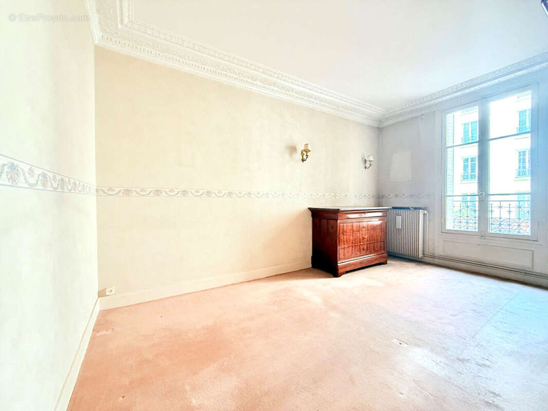 Appartement à LEVALLOIS-PERRET