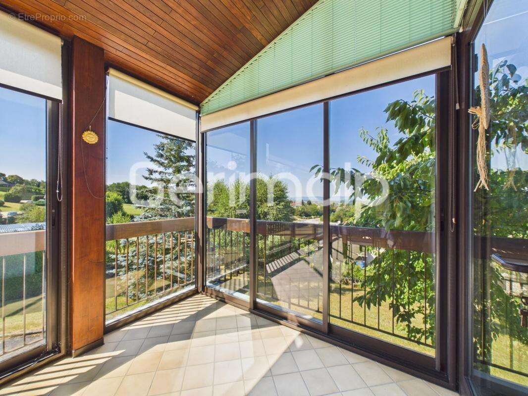 Vente - Maison - 8 pièces + cuisine - 180 m² - 795 000 € - - photo 18