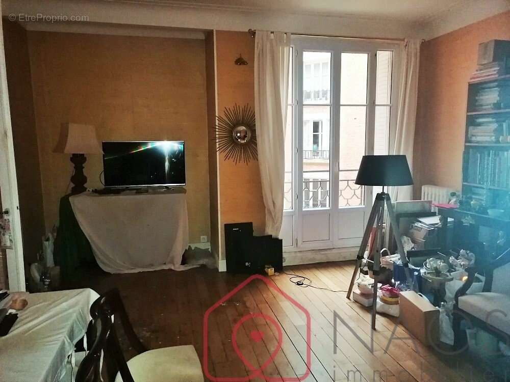 Appartement à PARIS-20E