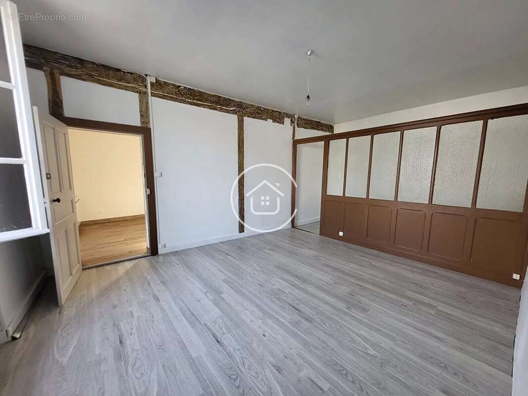 Fermette La Chapelle Vendomoise 4 pièce(s) 90 m2 - photo 5