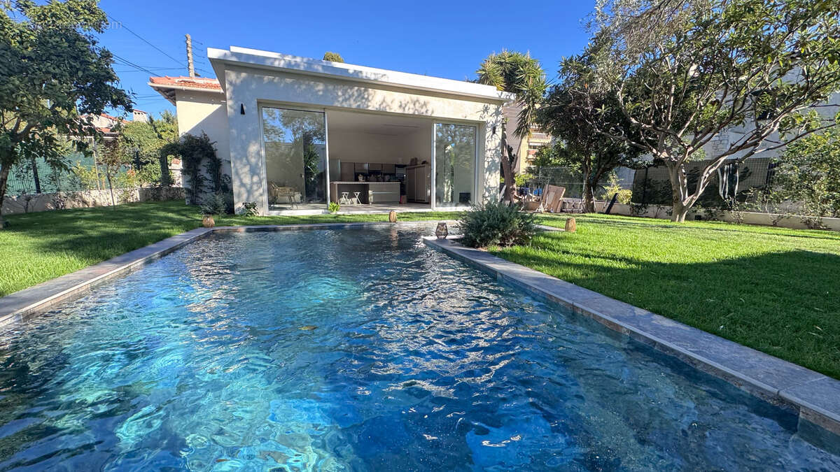 Maison à CAGNES-SUR-MER