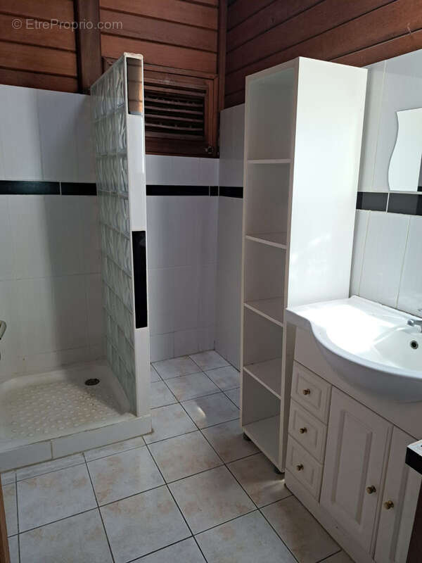 Maison à CAPESTERRE-BELLE-EAU