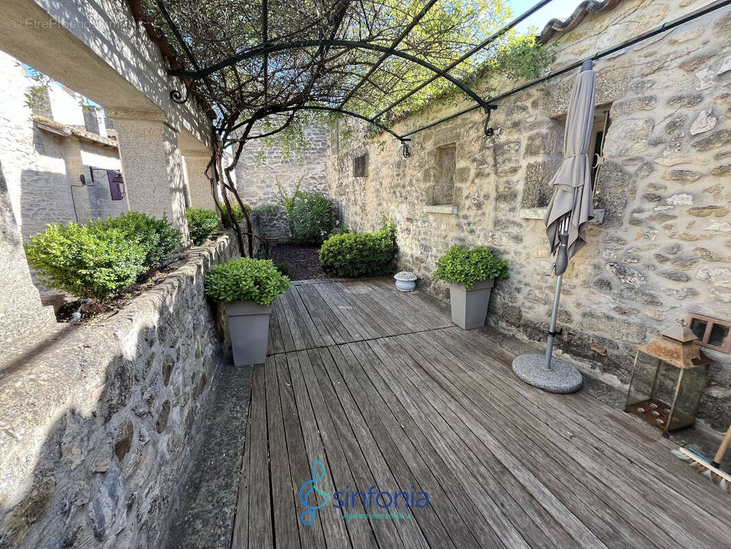 Maison à SAINT-SIFFRET