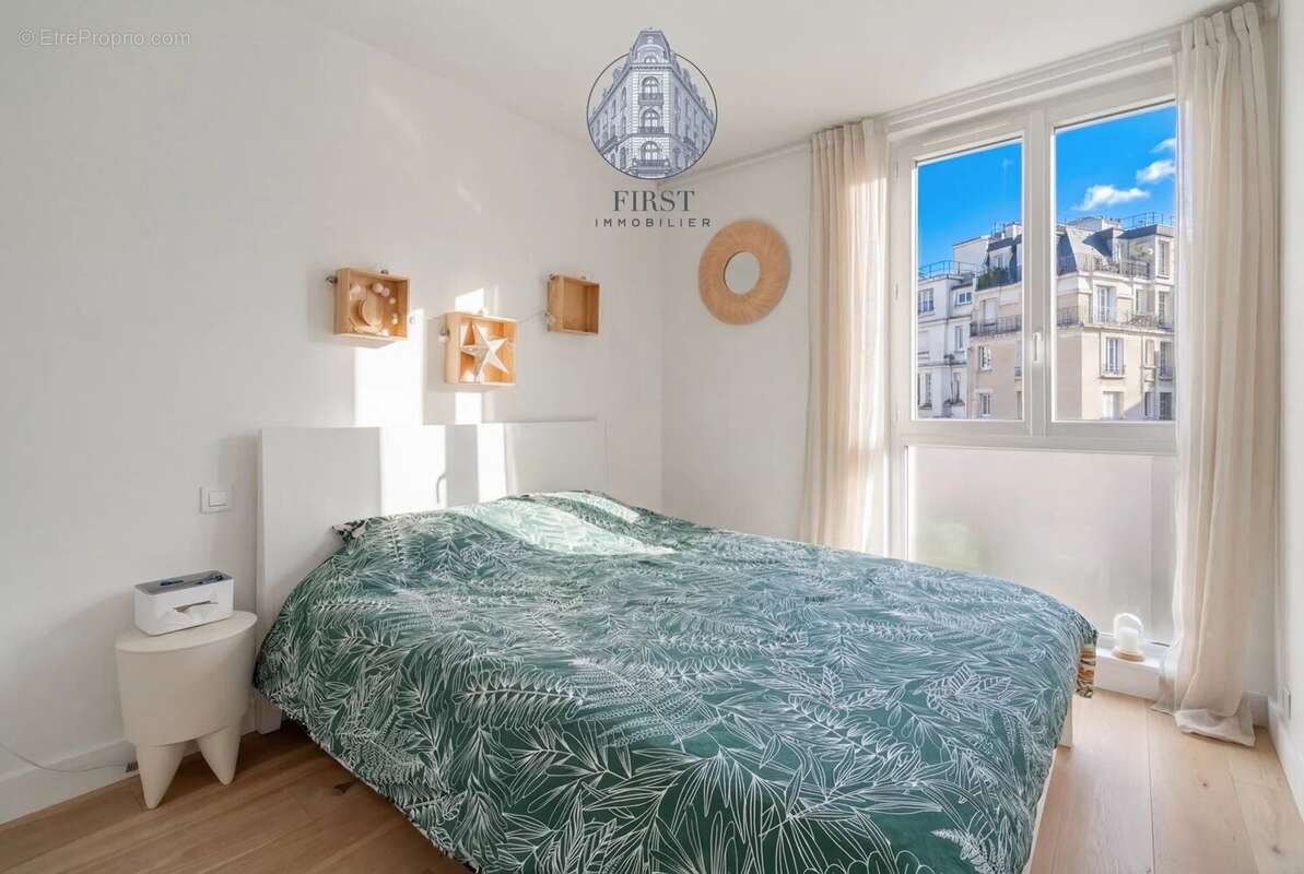 Appartement à PARIS-17E