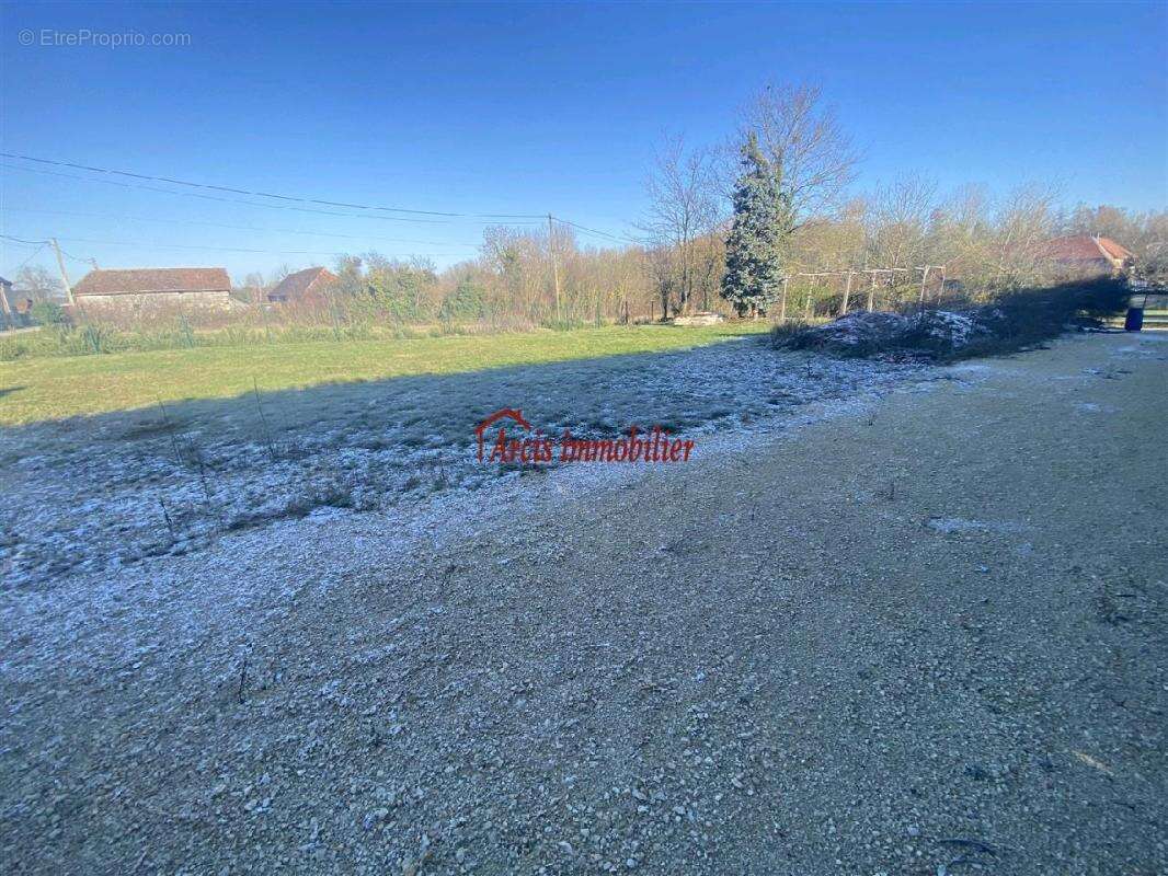 Maison à MAILLY-LE-CAMP