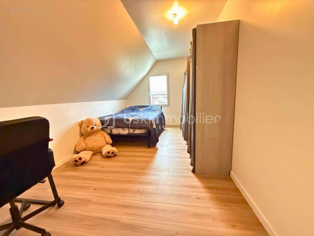 Maison à CORBEIL-ESSONNES