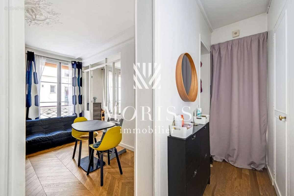 Appartement à PARIS-17E