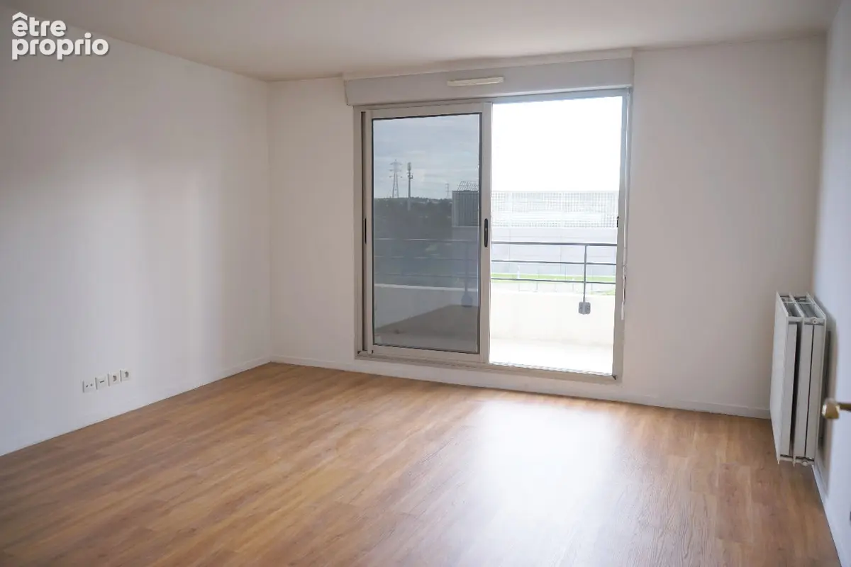 CRÉTEIL - POINTE DU LAC - DEUX PIÈCES DE 42 M² (38.61 m² Carrez + Terrasse de 7.10 m²) - photo 3