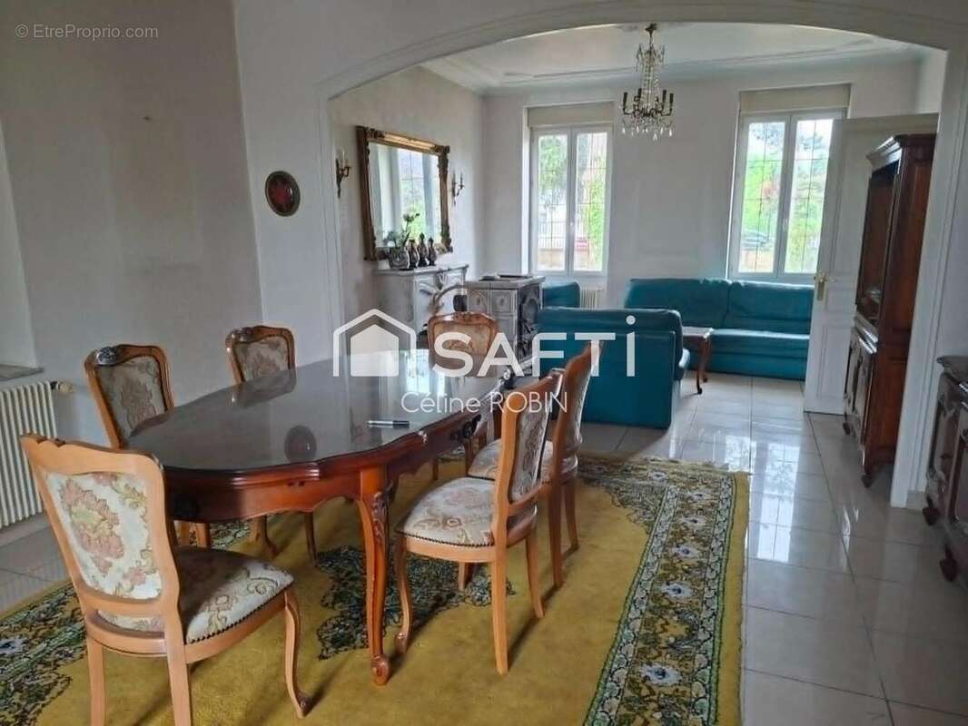 Maison 284 m² à Louhans  - photo 7