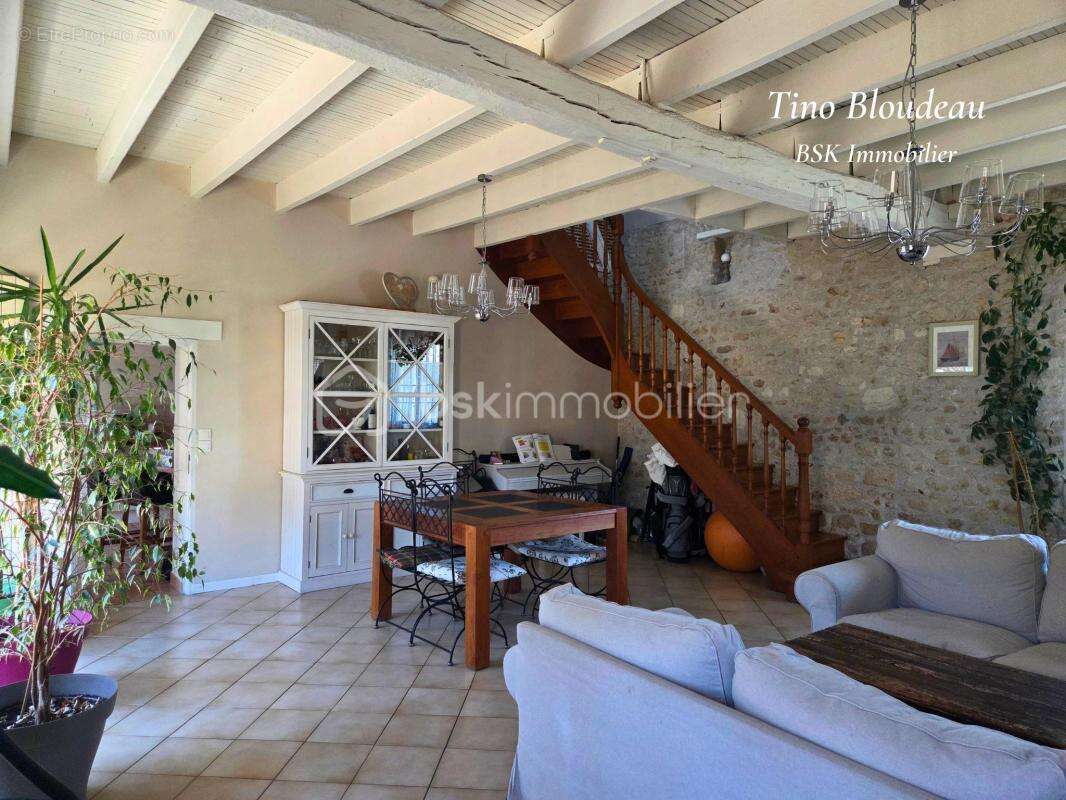 Maison à CIVRAY-DE-TOURAINE