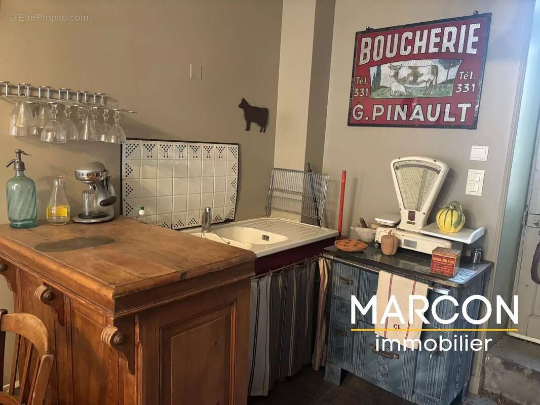 Maison à ARNAC-LA-POSTE