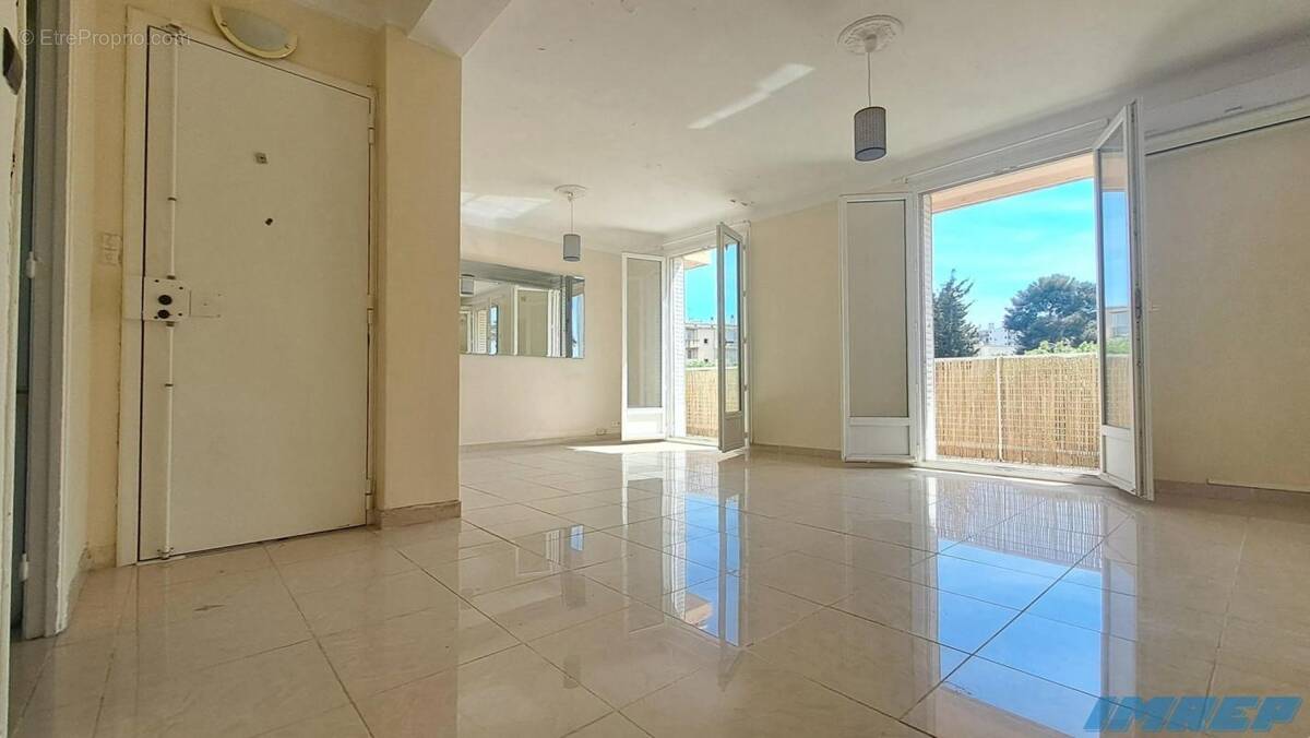 Appartement à MARSEILLE-10E