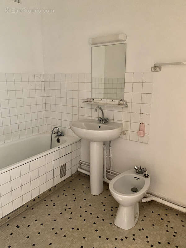 Toulouse Croix de Pierre , appartement t4 82m2 dans copropriété avec parc arboré  au 1er étage avec ascenseur - photo 8