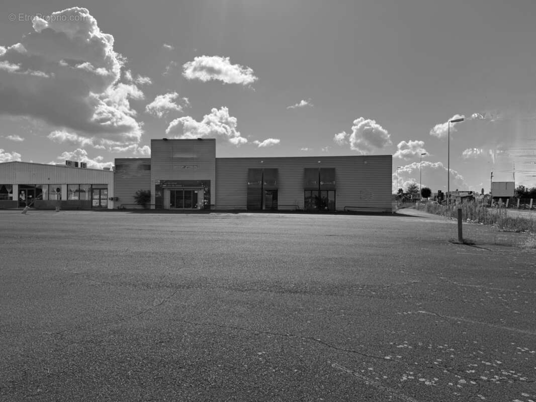 Commerce à COURNON-D&#039;AUVERGNE