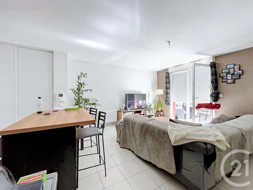 Appartement 52 m² à Golbey  - photo 2