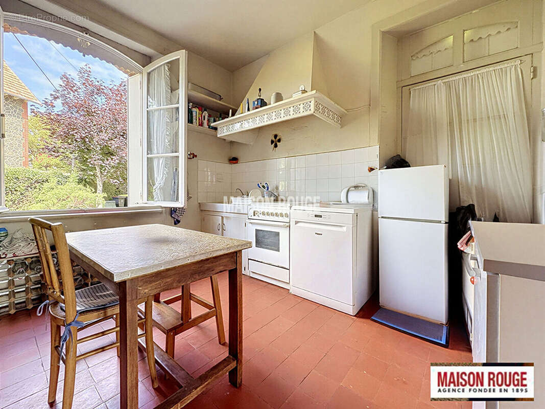 Maison de caractère vue mer exceptionnelle à Saint-Quay-Portrieux , 6 chambres, jardin paysager et fort potentiel - photo 10