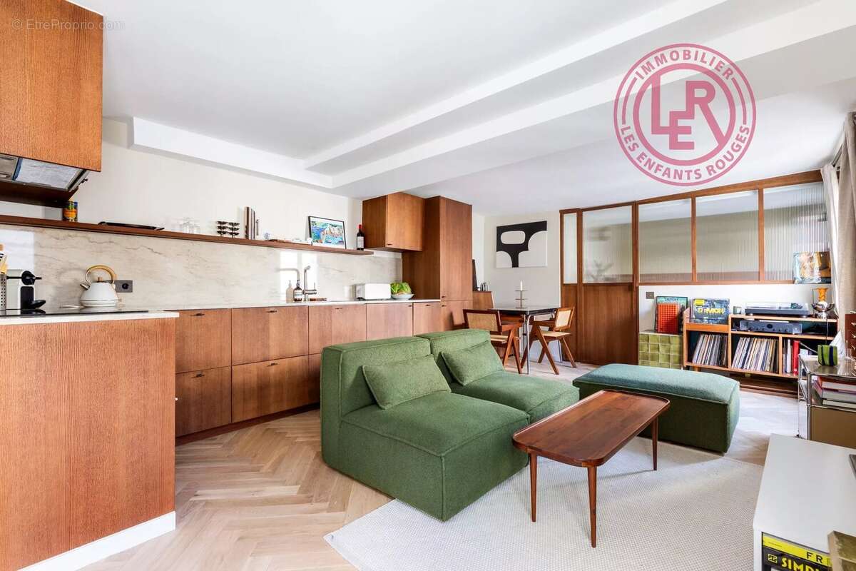 Appartement à PARIS-10E