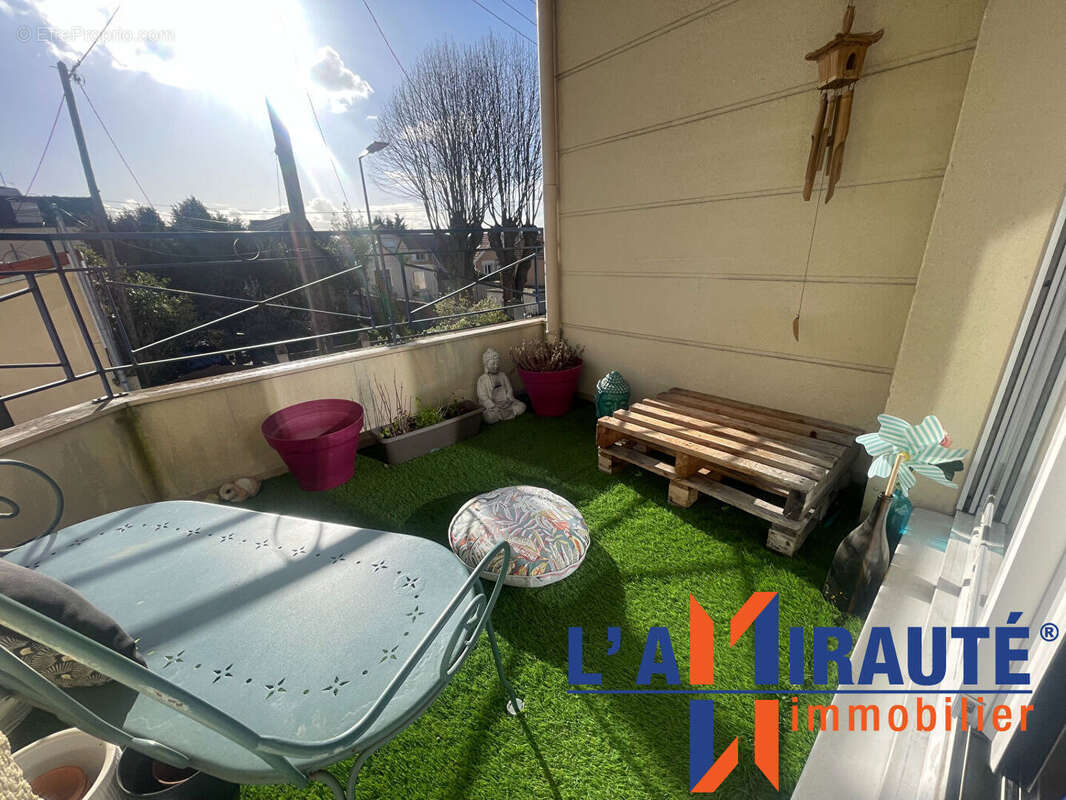 Appartement à SARTROUVILLE