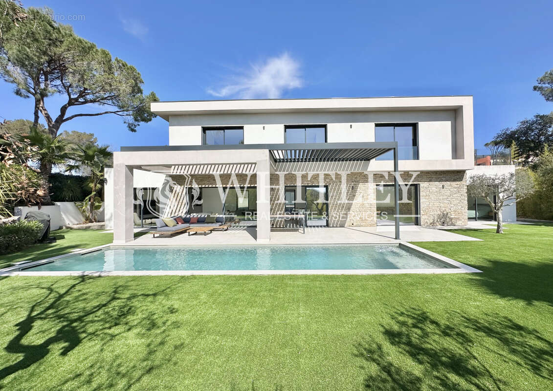 Maison à FREJUS