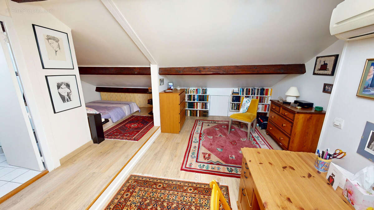 Maison à IVRY-SUR-SEINE