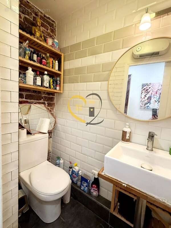 Appartement à CHARENTON-LE-PONT
