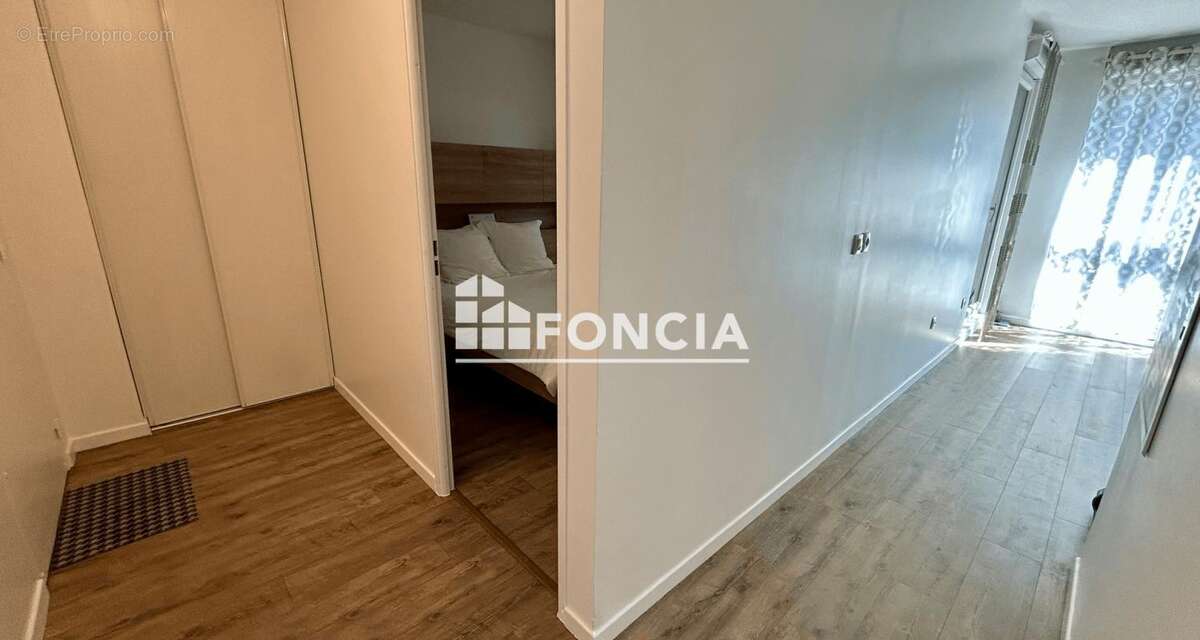 Appartement à FRESNES