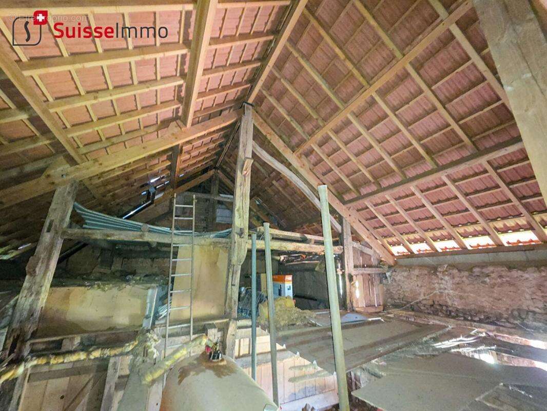 Maison à PLANCHER-BAS