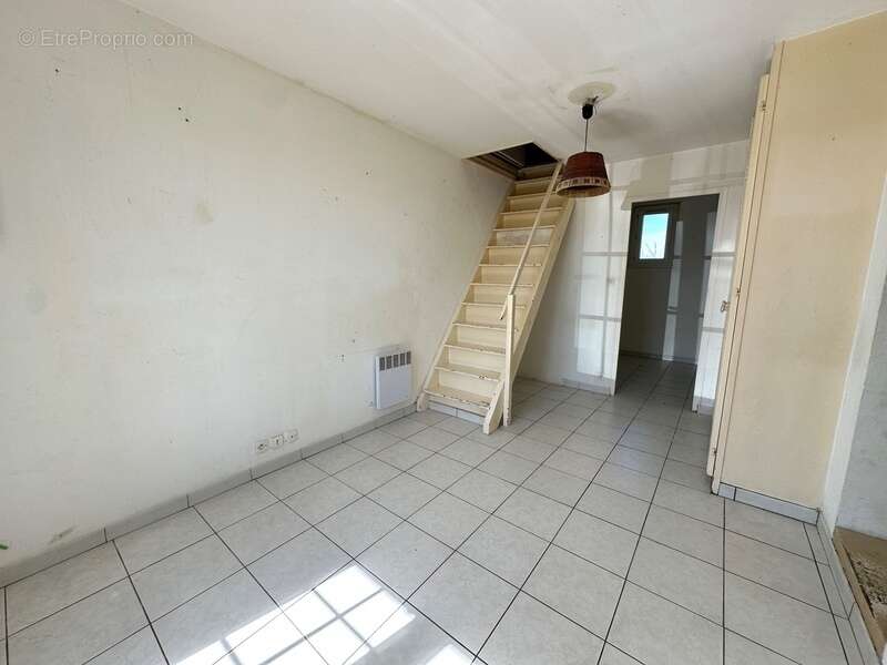 Maison à SAINT-GERVAIS-EN-BELIN